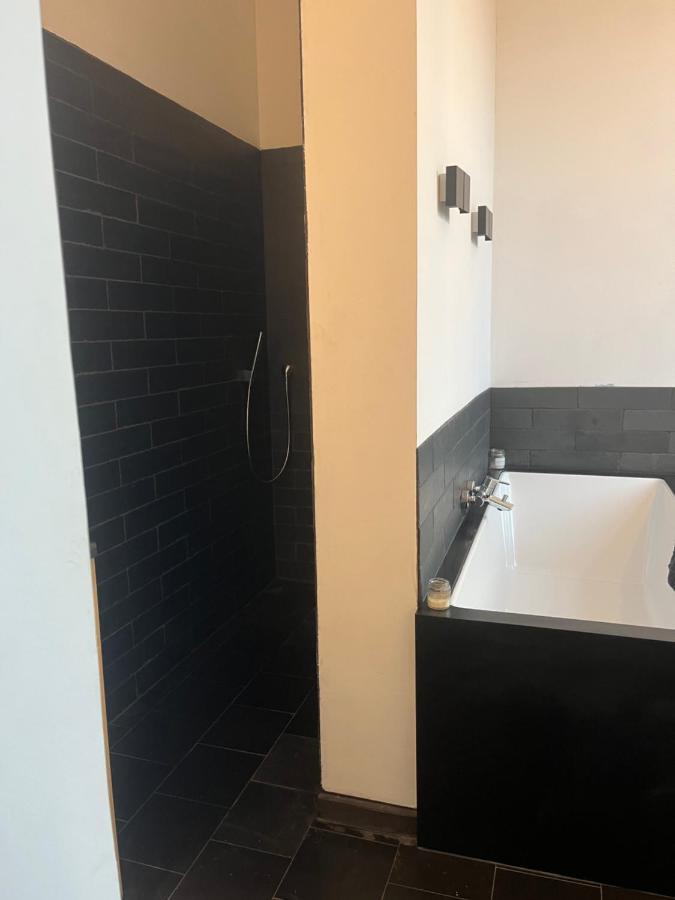Peter House Bed & Breakfast Nivelles Bagian luar foto